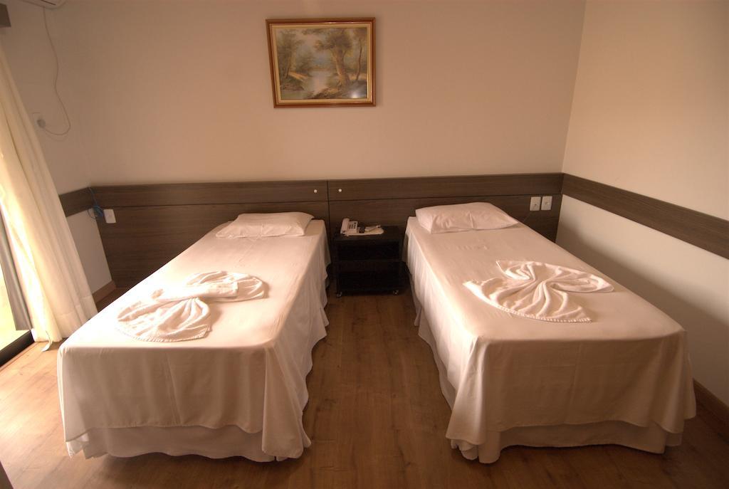 Novo Hotel Tinho Rio do Sul Pokoj fotografie