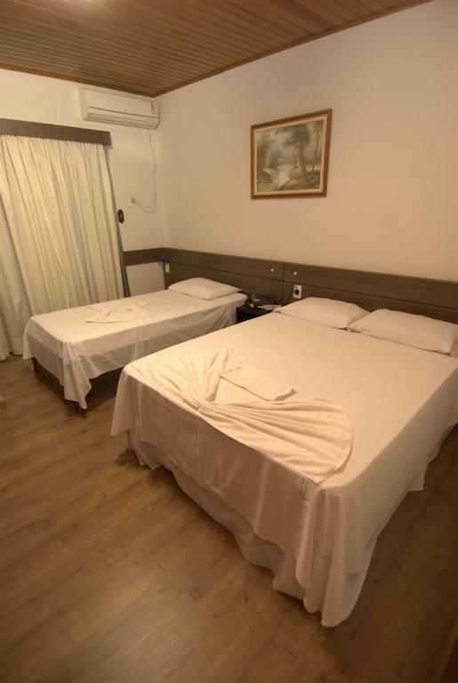 Novo Hotel Tinho Rio do Sul Pokoj fotografie