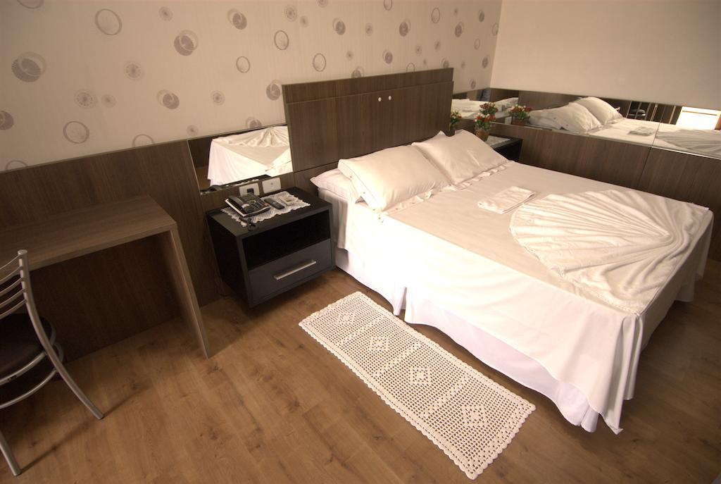 Novo Hotel Tinho Rio do Sul Pokoj fotografie